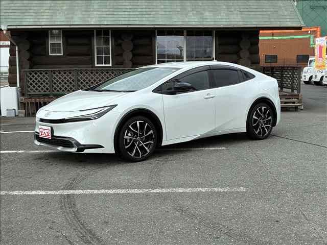TOYOTA PRIUS PHV 2023