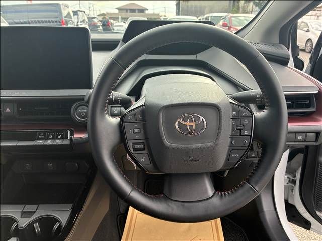 TOYOTA PRIUS PHV 2023