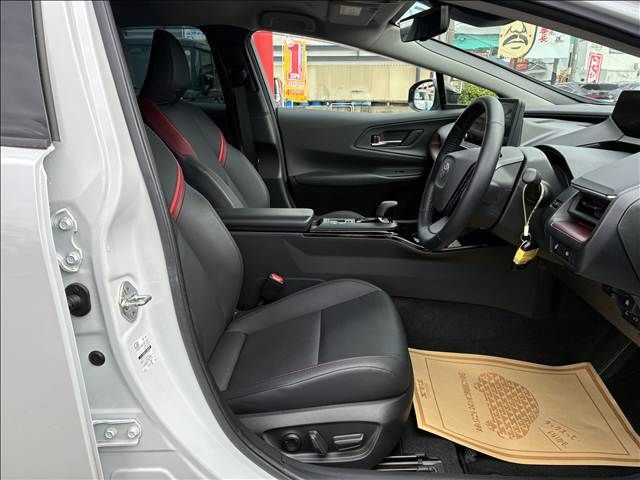 TOYOTA PRIUS PHV 2023