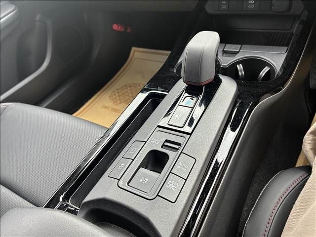 TOYOTA PRIUS PHV 2023