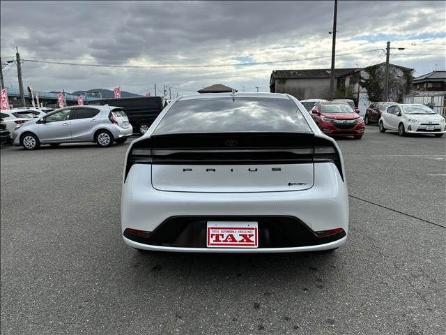 TOYOTA PRIUS PHV 2023