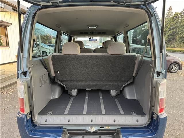 NISSAN CARAVAN coach 2004