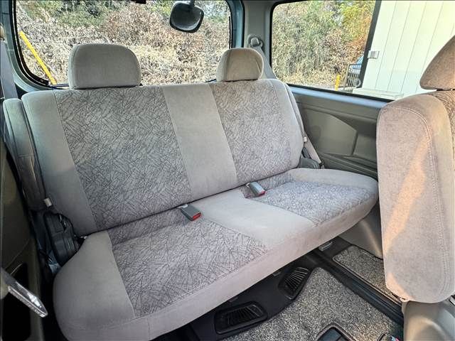 NISSAN CARAVAN coach 2004