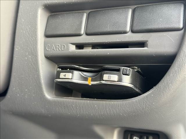 NISSAN CARAVAN coach 2004