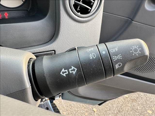 NISSAN CARAVAN coach 2004