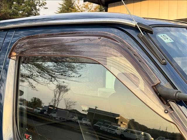 NISSAN CARAVAN coach 2004