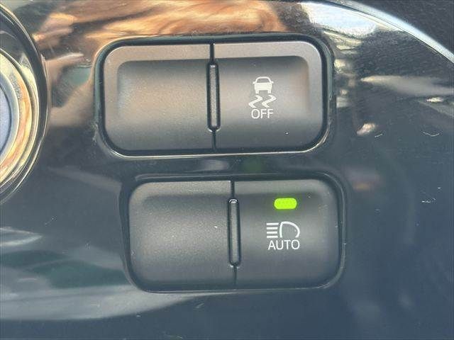 TOYOTA PRIUS PHV 2018