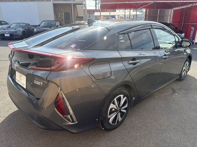 TOYOTA PRIUS PHV 2018