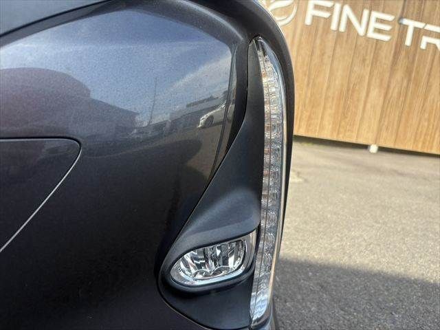 TOYOTA PRIUS PHV 2018