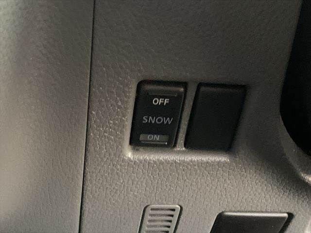 NISSAN NV350 CARAVAN 2018