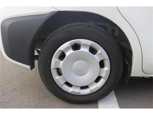 TOYOTA SIENTA HYBRID 2022