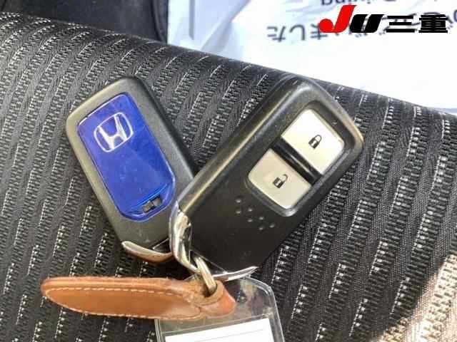 HONDA FIT HYBRID 2015