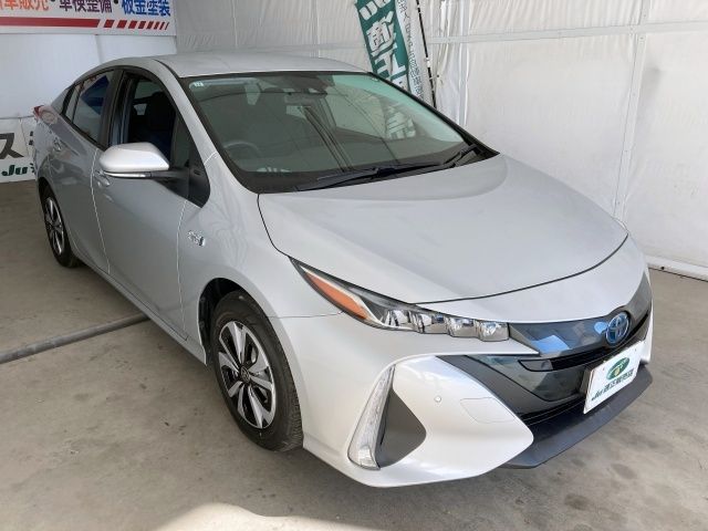 TOYOTA PRIUS PHV 2021