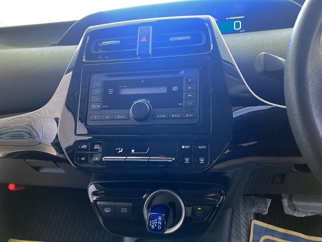 TOYOTA PRIUS PHV 2021