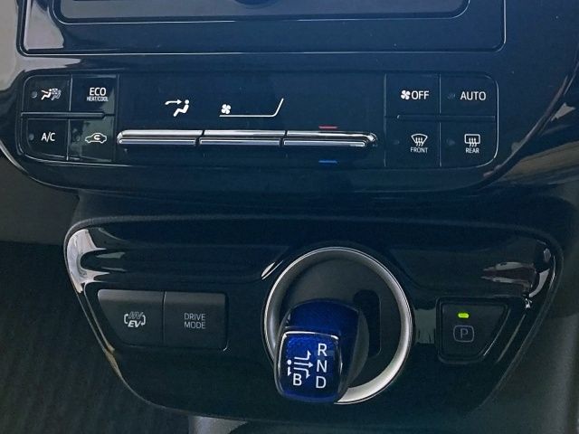 TOYOTA PRIUS PHV 2021