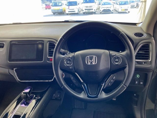 HONDA VEZEL HYBRID 2014