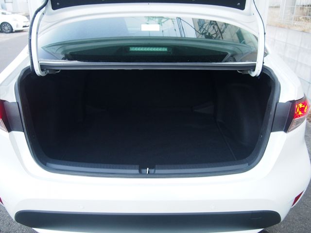 TOYOTA COROLLA sedan 2024