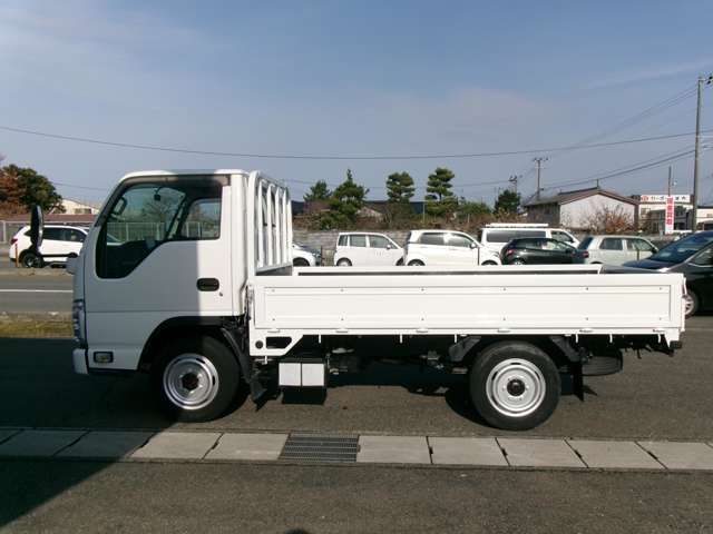 ISUZU ELF 2013