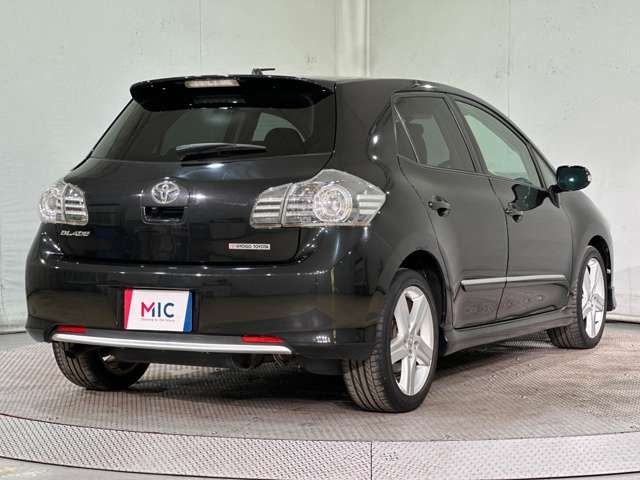 TOYOTA BLADE 2010