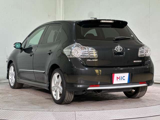 TOYOTA BLADE 2010