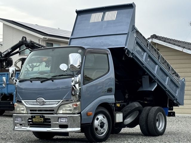 HINO DUTRO 2011
