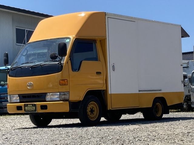 TOYOTA DYNA 1995