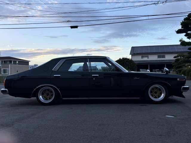 NISSAN LAUREL 1979