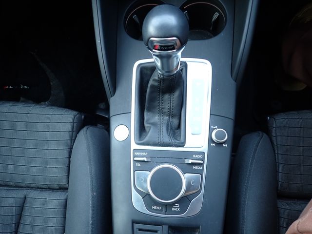 AUDI AUDI A3 Sedan 2017