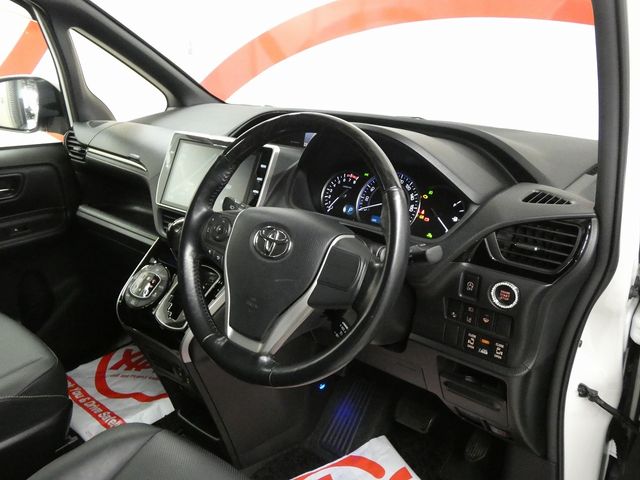 TOYOTA ESQUIRE 4WD 2016