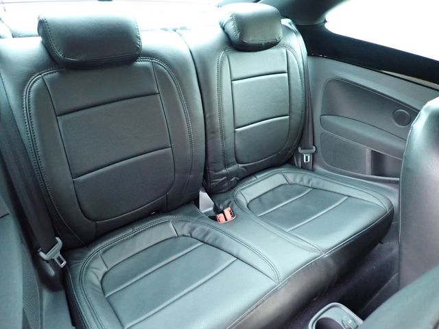 VOLKSWAGEN VOLKSWAGEN The BEETLE 2013