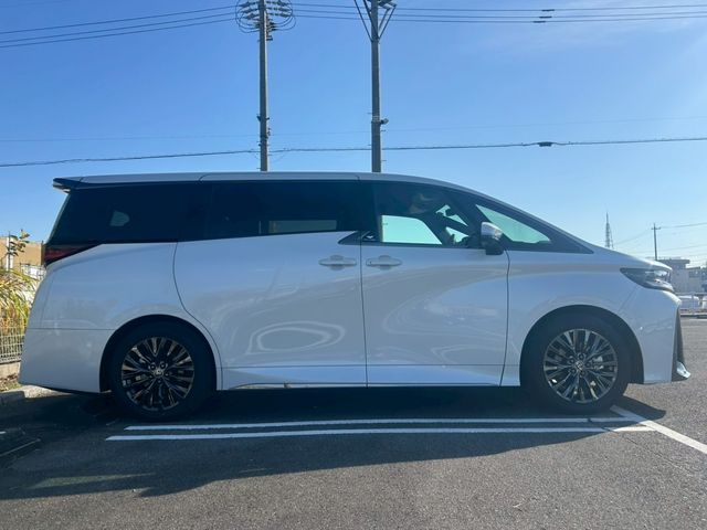 TOYOTA VELLFIRE  HYBRID 2025