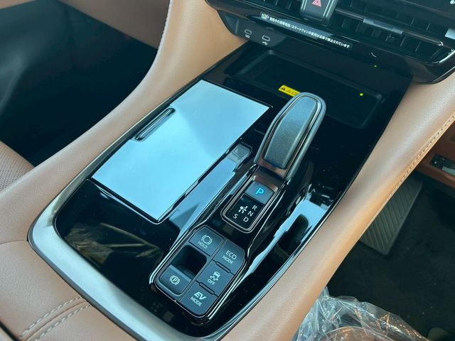 TOYOTA VELLFIRE  HYBRID 2025