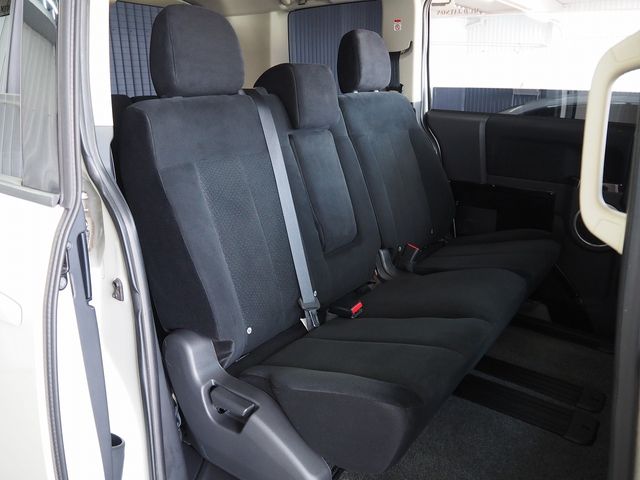 MITSUBISHI DELICA D:5 4WD 2015