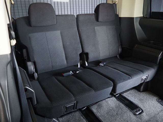 MITSUBISHI DELICA D:5 4WD 2015