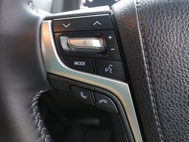 TOYOTA LANDCRUISER PRADO 2022