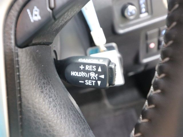 TOYOTA LANDCRUISER PRADO 2022