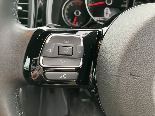 VOLKSWAGEN VOLKSWAGEN The BEETLE 2018