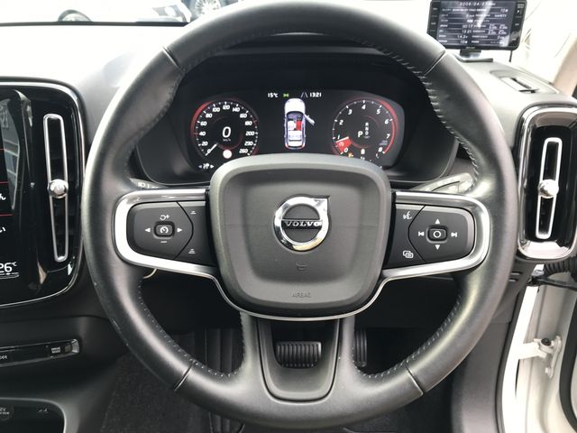VOLVO VOLVO XC40 2021