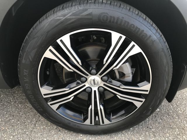 VOLVO VOLVO XC40 2021