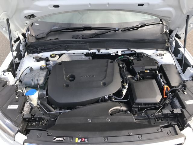 VOLVO VOLVO XC40 2021