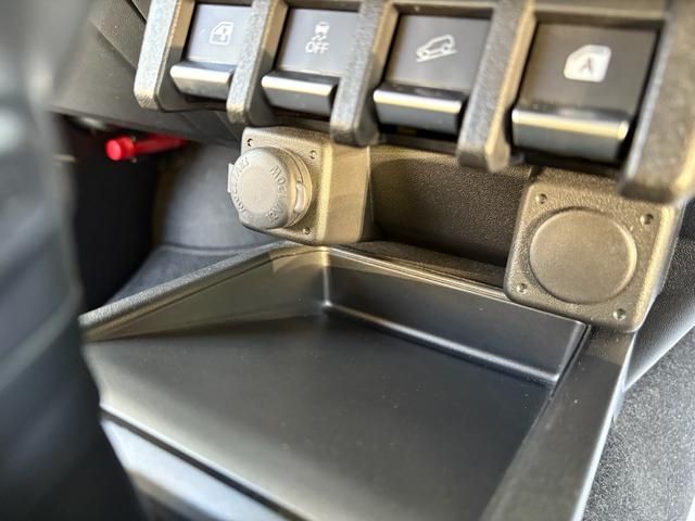 SUZUKI JIMNY 4WD 2024