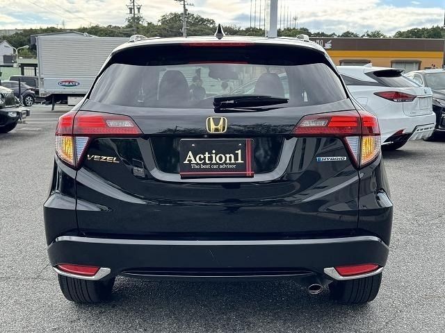 HONDA VEZEL HYBRID 2016