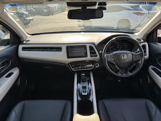 HONDA VEZEL HYBRID 2016