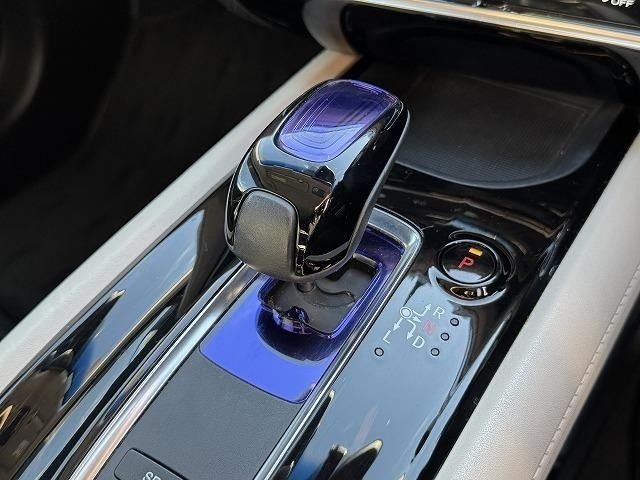 HONDA VEZEL HYBRID 2016