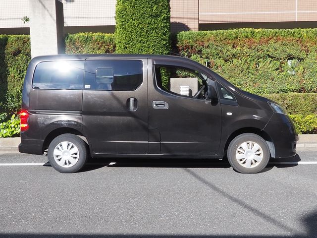NISSAN NV200 VANETTE van 2017