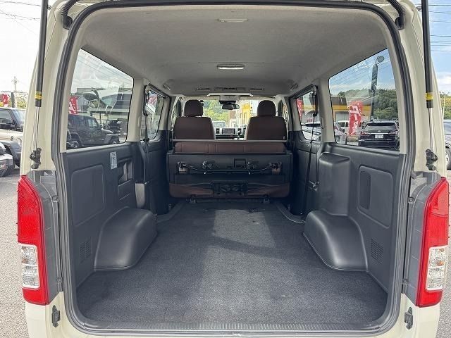 TOYOTA HIACE van 2WD 2019