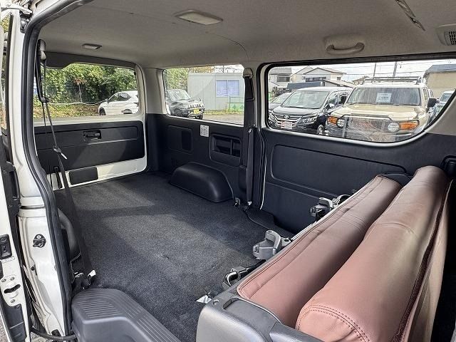 TOYOTA HIACE van 2WD 2019