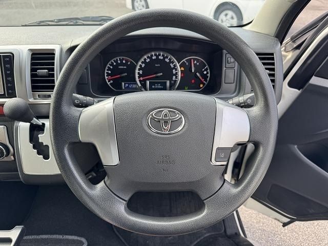 TOYOTA HIACE van 2WD 2019