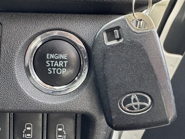 TOYOTA HIACE van 2WD 2019