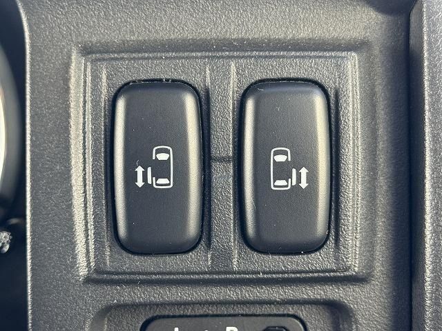 MITSUBISHI DELICA D:5 4WD 2013